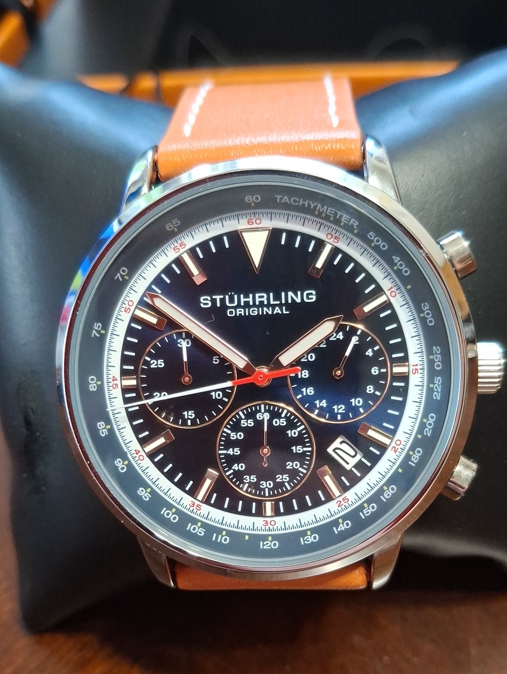 Stuhrling M17604 Mens Watch. Water Resistant, Leather Strap. ORIG. BOX NO PAPERS